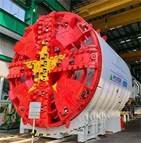 Hai "quái vật lòng đất" nặng 850 tấn sẵn sàng làm nhiệm vụ đầu tiên trong lịch sử ở Hà Nội
