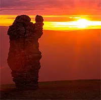 Sự hình thành đá Manpupuner: Những người "khổng lồ" giữa núi rừng Ural