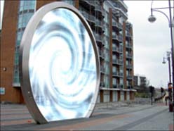 Thiết kế đường hầm vô hình: Tạo ra “lỗ sâu đục” điện từ bằng cách quay mặt trong của hình cầu ra ngoài