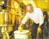 Vi khuẩn tạo năng lượng và làm sạch nước thải