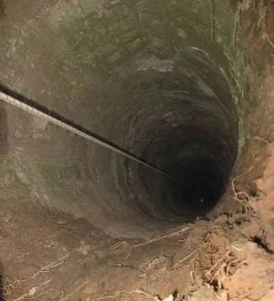 Những hố tròn bí hiểm ở Nga