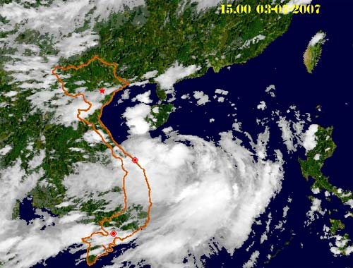 Áp thấp nhiệt đới ở vùng biển Trung Trung Bộ