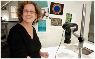 Nữ nghệ sĩ chụp ảnh khoa học