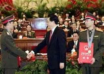 Trung Quốc tôn vinh 2 phi hành gia tàu Thần Châu VI