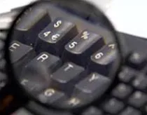 Bàn phím bẩn gấp 5 lần bồn cầu