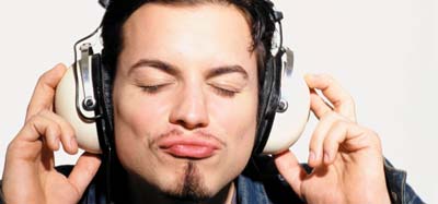 AOL, RN và Yahoo phải trả 100 triệu USD tiền bản quyền nhạc số