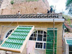 Thiết bị nấu nước bằng... lon bia