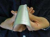 NEC giới thiệu pin mỏng nhất thế giới