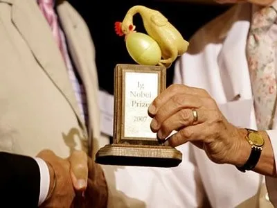 Ig Nobel 2008: Coke có thể... diệt tinh trùng!