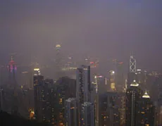 Ô nhiễm khiến 1/5 dân Hong Kong muốn bỏ đi