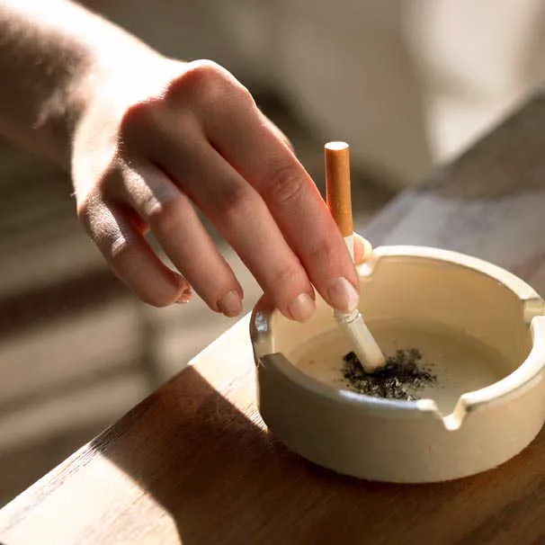 Tại sao rất khó bỏ thuốc lá?