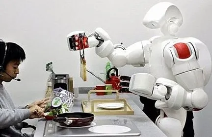 Mèo máy biết kêu và robot phục vụ bữa sáng
