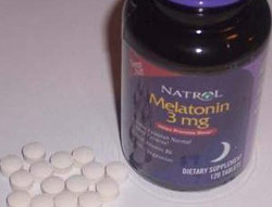 Melatonin giúp trẻ bị bệnh tự kỷ dễ ngủ hơn