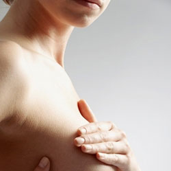 Vì sao phụ nữ lại bị đau núi đôi?