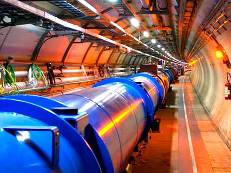 LHC tiến gần đến “những hạt của Chúa”