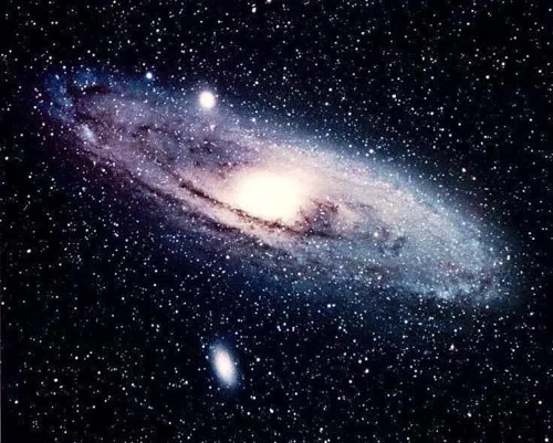 Thuyết tương đối của Einstein đúng trong vũ trụ