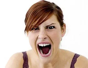 Phụ nữ nóng tính dễ bị đánh giá thấp