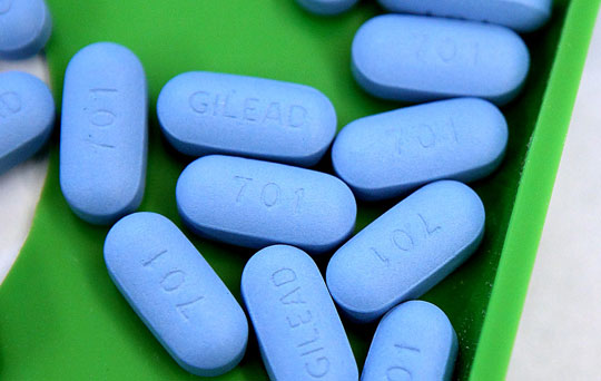 Truvada phòng chống HIV/AIDS cho người đồng tính