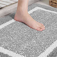 Những đồ dùng bẩn hơn... toilet