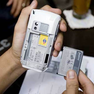 Điện thoại sạc pin một lần dùng cả tháng
