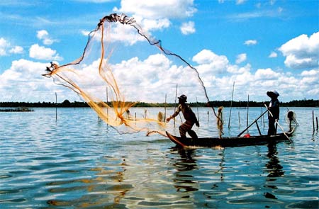 Mưa lớn, Cà Mau chìm trong nước