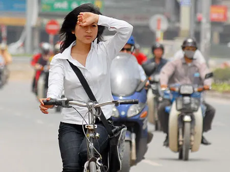 Miền Bắc: Cuối tuần nắng 34 độ C