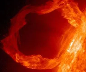 Chùm lửa Mặt Trời lớn nhất trong gần 5 năm qua