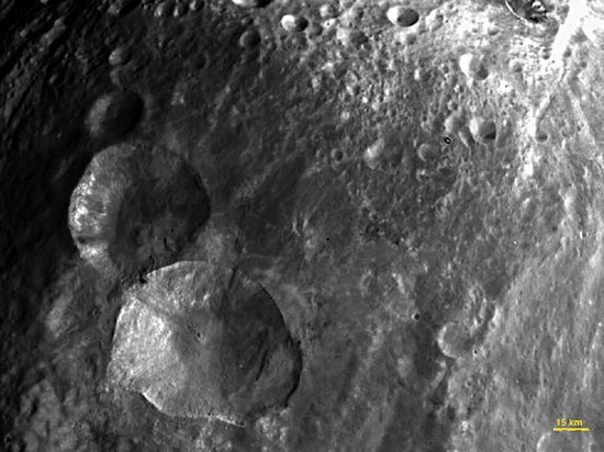 NASA khám phá hành tinh bị bỏ quên Vesta