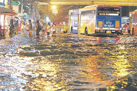 Lũ bao vây Bangkok