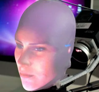 Robot có khuôn mặt biểu cảm giống người
