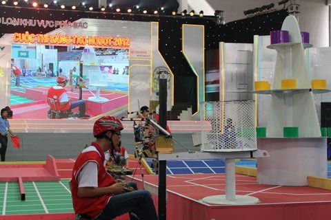 Khởi tranh Robocon 2012 trên cả nước