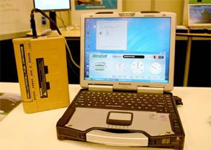 Máy tính xách tay với pin nhiên liệu 14 giờ