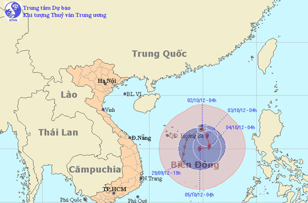 Bão số 7 liên tục đổi hướng, biển động rất mạnh