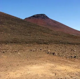 Đất trên sao Hỏa giống đất ở quần đảo Hawaii
