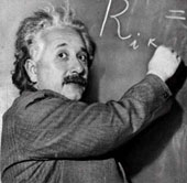 Vì sao Albert Einstein trở thành thiên tài?