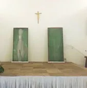 Cửa sổ có hình ảnh "Đức mẹ" được di dời