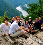 "Quên" máy tính, con người sáng tạo hơn