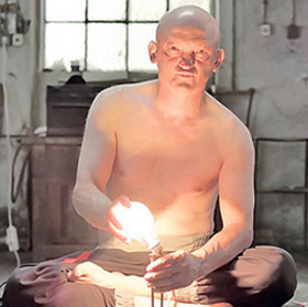 Người tích điện, nấu chín cả thức ăn