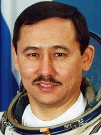 Hai lần thoát chết trong vũ trụ