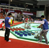 Hơn 180 đội tuyển sinh viên tranh tài Robocon 2013