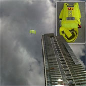 Dù khẩn cấp cho người làm việc trên nhà chọc trời