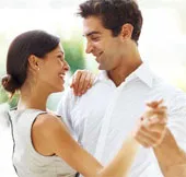 Não phụ nữ phản ứng với "hài hước" mạnh hơn nam giới