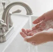 Rửa tay khi tức giận sẽ giúp bạn thoải mái hơn