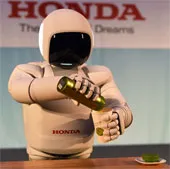 Honda ra mắt robot giống người nhất từ trước tới nay