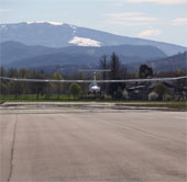 Sunseeker Duo - Máy bay năng lượng mặt trời 2 chỗ ngồi