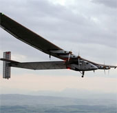 Máy bay năng lượng Mặt Trời Solar Impulse 2 kết thúc bay thử