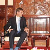 Đại sứ Anh: "Đến lúc hành động chống biến đổi khí hậu"
