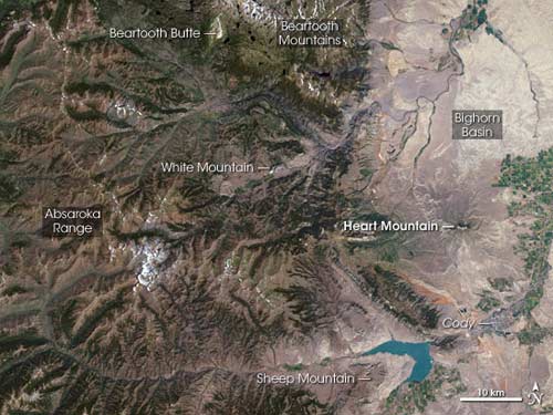 Ngọn núi di chuyển 100 km trong nửa giờ