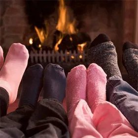 Vì sao chân tay giá lạnh vào mùa đông?