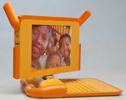 Mô hình hoạt động đầu tiên của laptop 100 USD